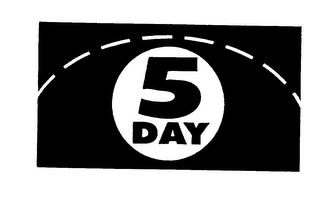 5 DAY logo
