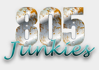 805 JUNKIES logo