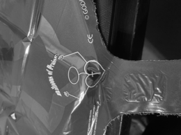 AN UPPER CASE”B” IN “BALLOONS”WITH THE REST OF THE LETTERS IN LOWER CASE ; “OF” IS IN LOWER CASE; “P” IN “PRAISE”IS IN UPPER CASE WITH THE REST IN LOWER CASE; THE WORDS “BALLOONS OF PRAISE” ARE IN AN ARCH OVER THE IMAGE; THE IMAGE IS A STYLIZED HEAD WITH NO FEATURES AND A TORSO IN THE SHAPE OF A HEART WITH A CROSS IN THE MIDDLE OF THE HEART; THERE ARE UPRAISED ARMS AND HANDS COMING FROM THE HEART SHAPED TORSO logo