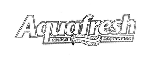 AQUAFRESH TRIPLE PROTECTION logo
