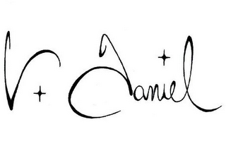 C DANIEL logo