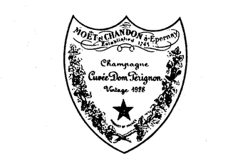 CHAMPAGNE CUVEE DOM PERIGNON MOET ET CHANDON A EPERNAY ESTABLISHED 1745 VINTAGE1928 PRODUCT OF FRANCE logo