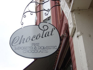 CHOCOLAT' FINE IMPORTED & DOMESTIC CHOCOLATES logo