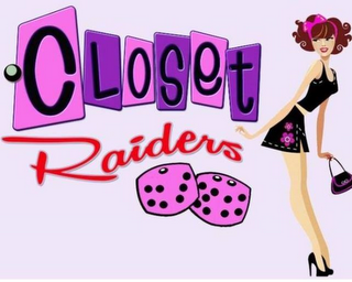 CLOSET RAIDERS logo