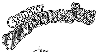 CRUNCHY SKRUMUNCHIES logo