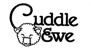 CUDDLE EWE logo