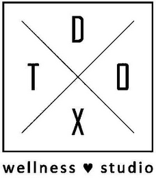 D T O X WELLNESS STUDIO logo