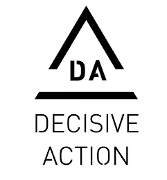 DA DECISIVE ACTION logo