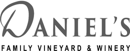 DANIEL'S FAMILY VINEYARD & WINERY logo