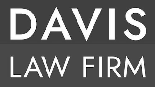 DAVIS LAW FIRM logo