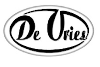 DE VRIES logo
