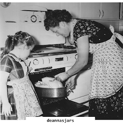 DEANNASJARS logo