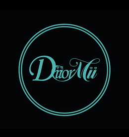 DIIORMII IN A DOUBLE CIRCLE IN A CURSIVE FONT, THE LETTER I IS DOTTED WITH DIAMONDS logo