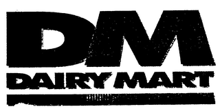 DM DAIRY MART logo