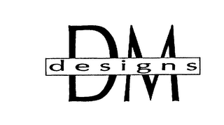 DM DESIGNS logo