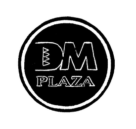 DM PLAZA logo