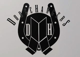 DODGEHANGERS DH logo