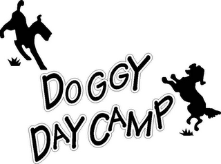 DOGGY DAY CAMP logo