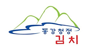 DONG GANG CHEONG JEONG KIMCHI IN KOREANCHARACTERS logo