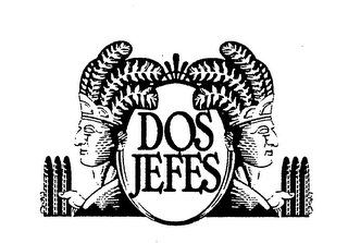 DOS JEFES logo