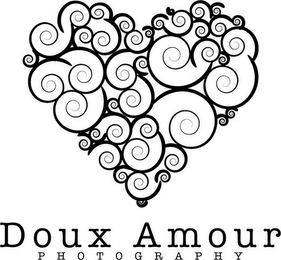 DOUX AMOUR PHOTOGRAPHY logo