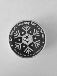 DR. SNOW'S AMAZING PAIN RELIEF BAR NOT A MIRACLE, JUST AMAZING logo