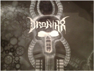 DRONIKA logo