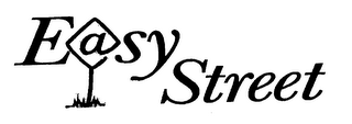 EAST STREET logo