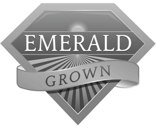 EMERALD GROWN logo