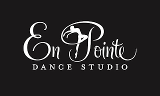 EN POINTE DANCE STUDIO logo