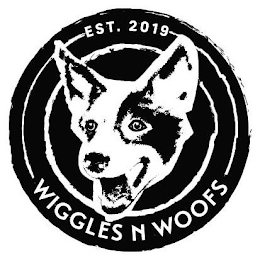 EST. 2019 WIGGLES N WOOFS logo
