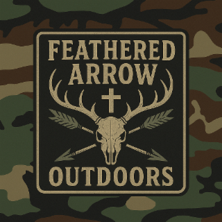 FEATHERED ARROW OUTDOORS logo