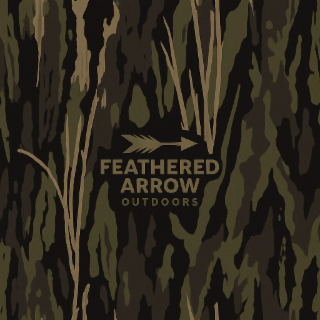 FEATHERED ARROW OUTDOORS logo