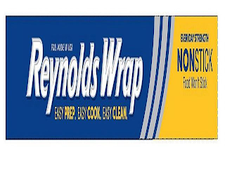 FOIL MADE IN USA REYNOLDS WRAP EASY PREP. EASY COOK. EASY CLEAN. EVERYDAY STRENGTH NONSTICK FOOD WON'T STICK logo