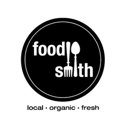 FOOD SMITH LOCAL · ORGANIC · FRESH logo