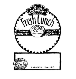 FRESH EXPRESS FARMS FRESH LUNCH FRESH AND READY TO EAT WITH FORK PREMIUM CHICKEN BREAST LUNCH SALAD logo