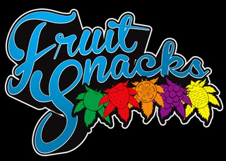 FRUIT SNACKS logo
