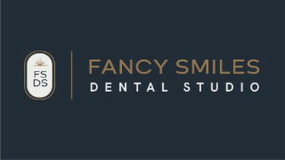 FS DS FANCY SMILES DENTAL STUDIO logo