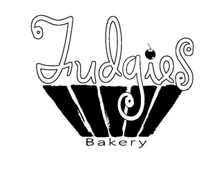 FUDGIES BAKERY logo