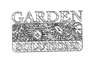 GARDEN SOLUTIONS logo