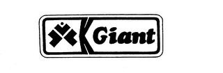 GIANT logo