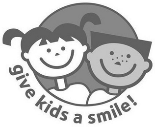 GIVE KIDS A SMILE! logo