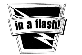 IN A FLASH ! logo