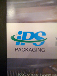 IPS PACKAGING logo
