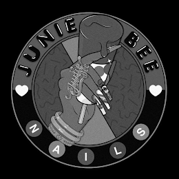 JUNIE BEE NAILS logo