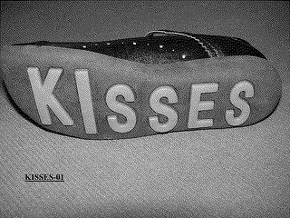 KISSES logo