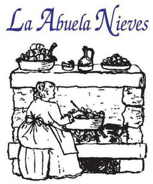 LA ABUELA NIEVES logo