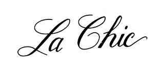LA CHIC logo