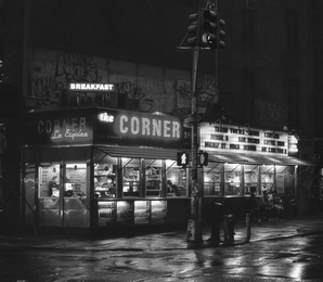 LA ESQUINA THE CORNER BREAKFAST TACOS TORTA CERVEZA BURGERS SANDWICHES COFFEE BEER BREAKFAST LUNCH DINNER AIR CONDITIONED CLEVELAND ONE WAY logo