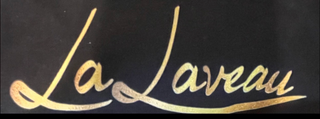 LA LAVEAU logo